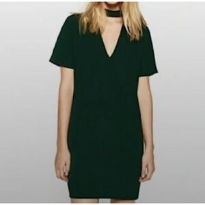 Women's Forest Green V-Neck Choker Shift Dress